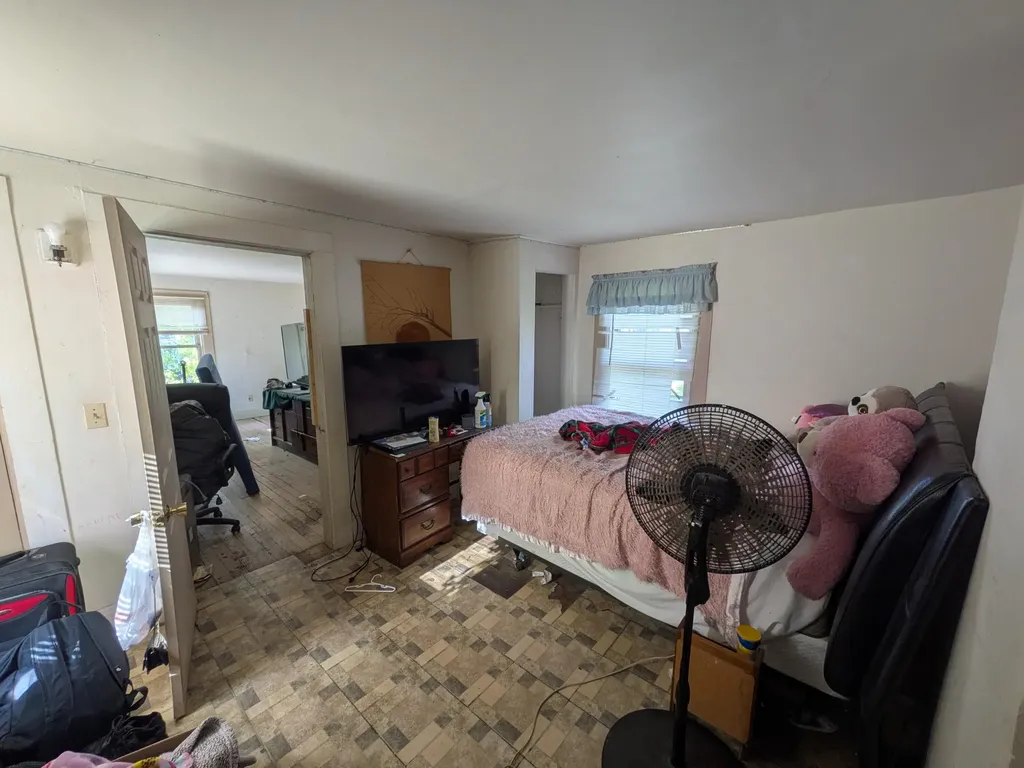 218 W Porter Street Albion City MI 49224