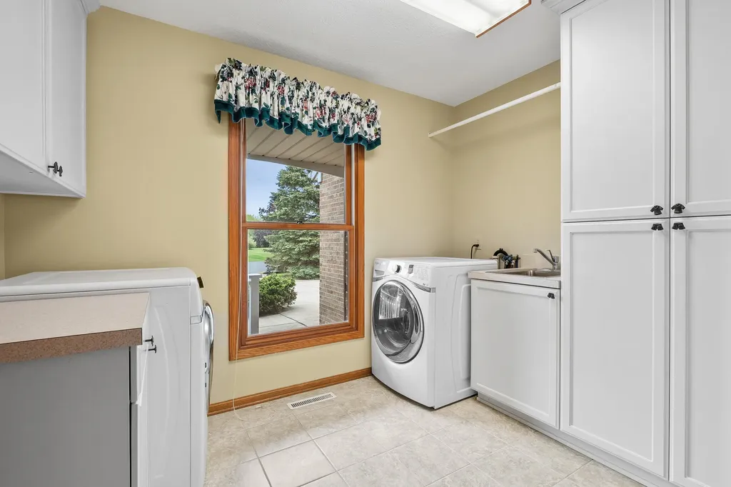 5471 Gatwick Court Texas Charter Township MI 49009