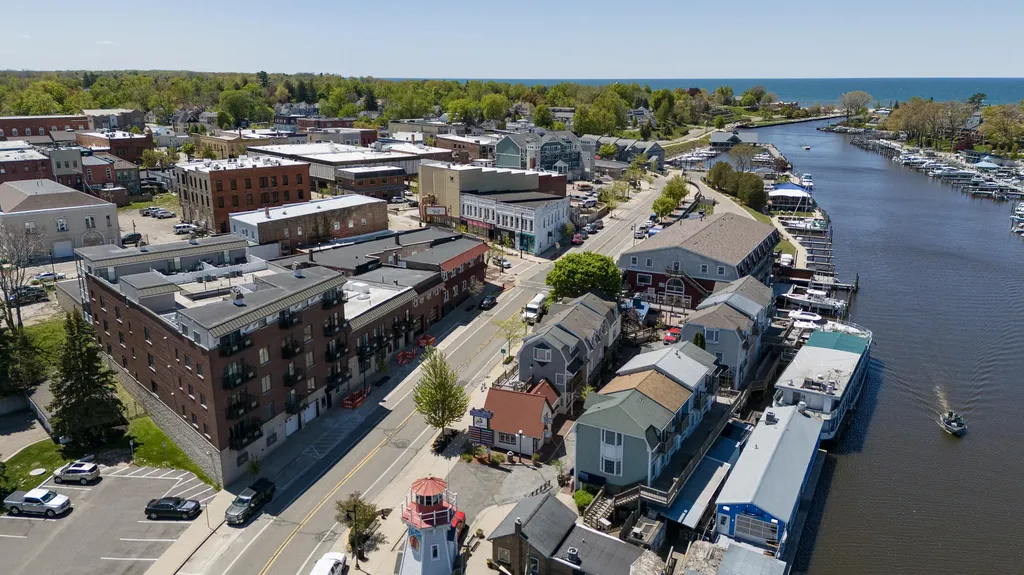 516 Williams Street South Haven City MI 49090