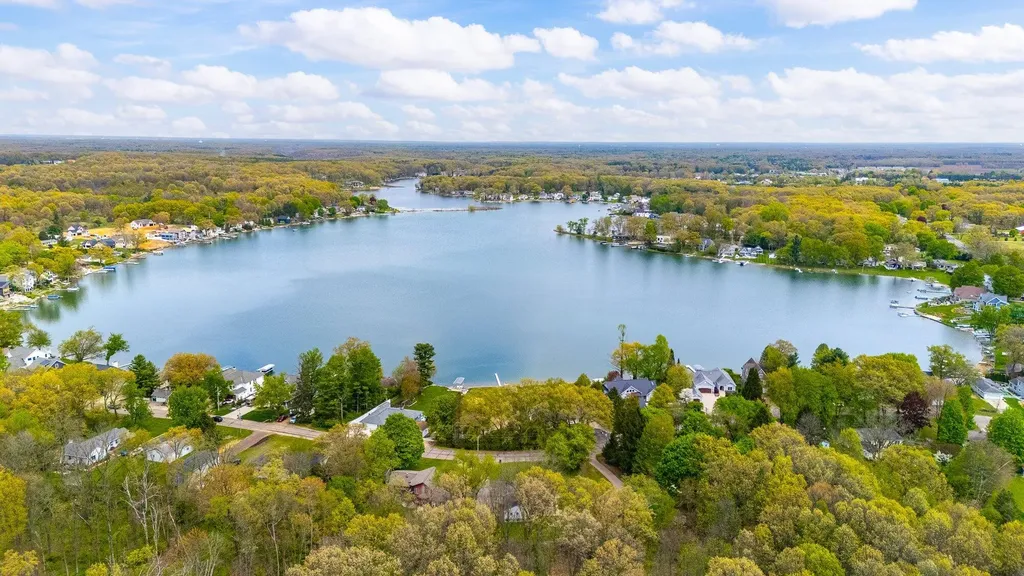 434 Crooked Lake Drive W Texas Charter Township MI 49009