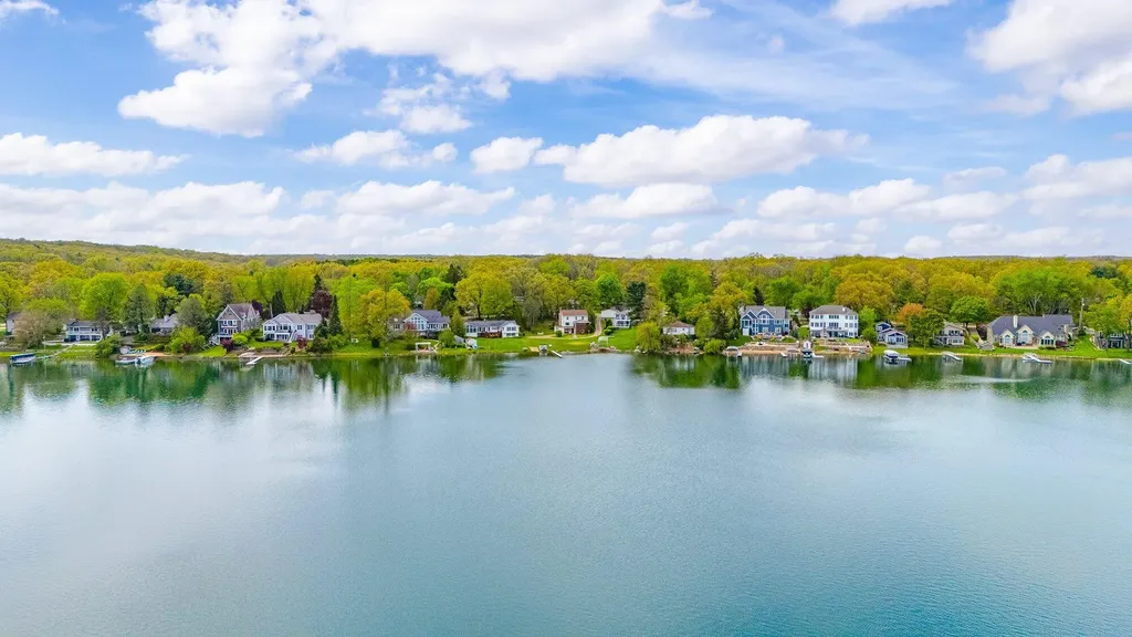 434 Crooked Lake Drive W Texas Charter Township MI 49009