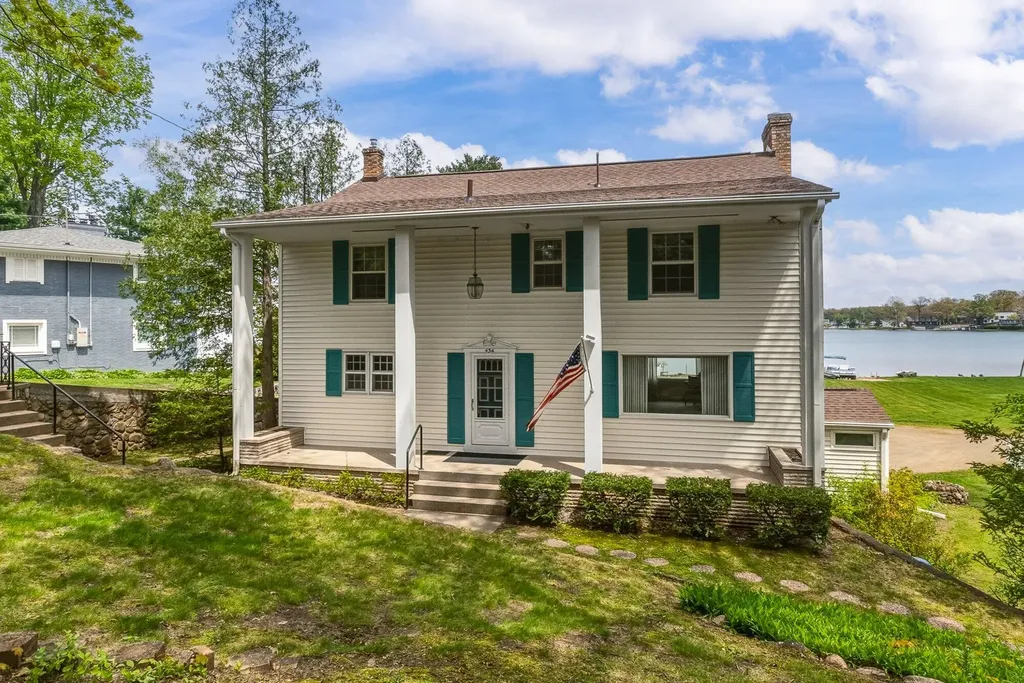 434 Crooked Lake Drive W Texas Charter Township MI 49009
