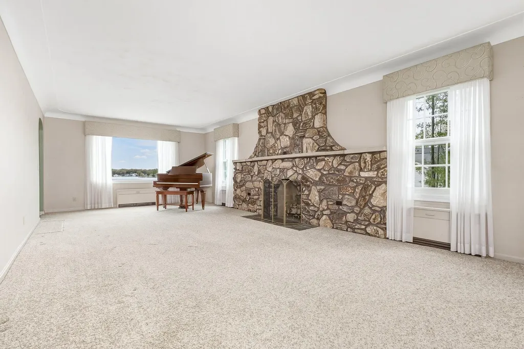 434 Crooked Lake Drive W Texas Charter Township MI 49009
