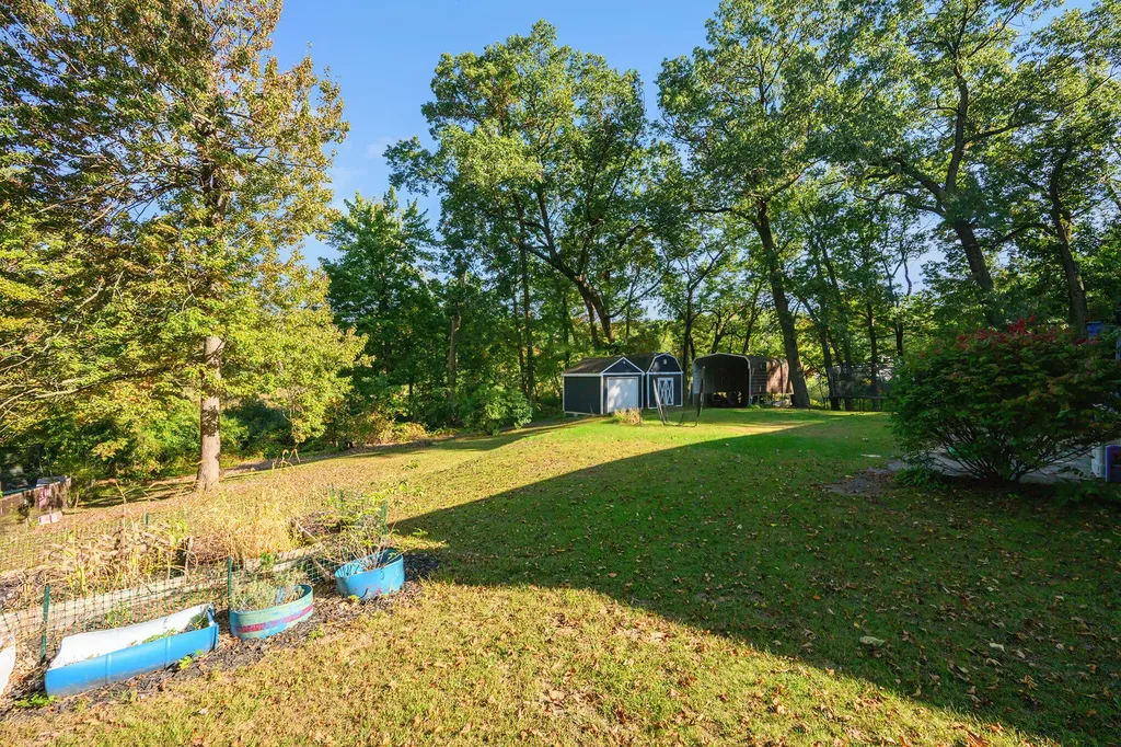 1055 Woodland Beach Emmett Charter Township MI 49014