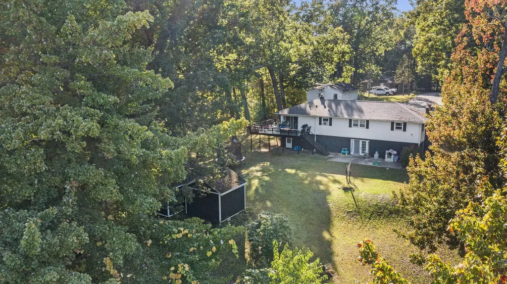 1055 Woodland Beach Emmett Charter Township MI 49014