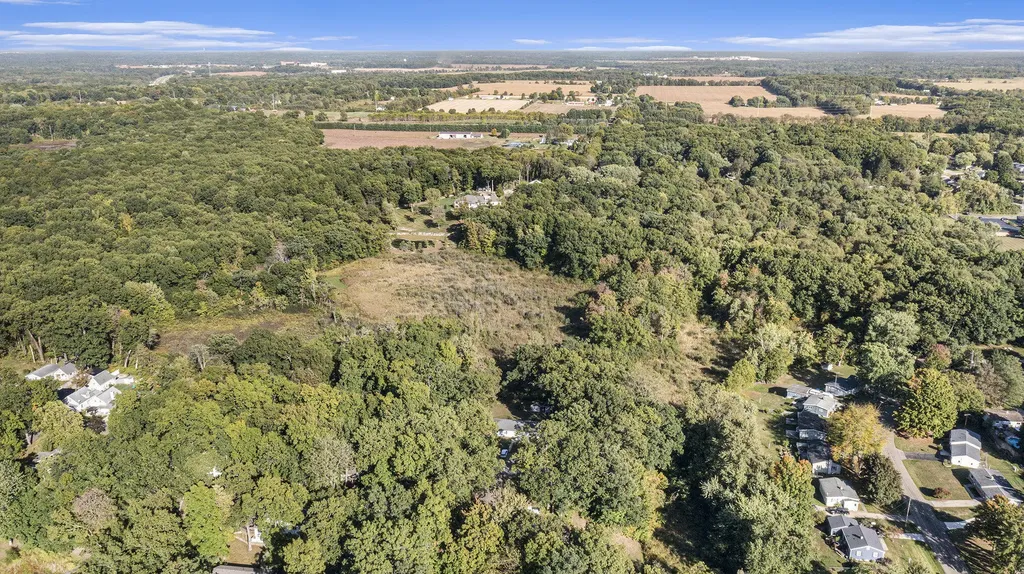 1055 Woodland Beach Emmett Charter Township MI 49014