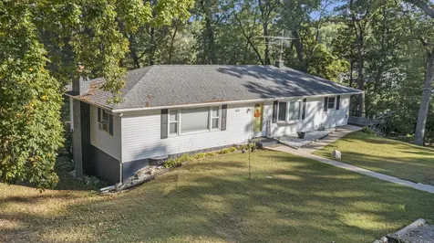 1055 Woodland Beach Emmett Charter Township MI 49014