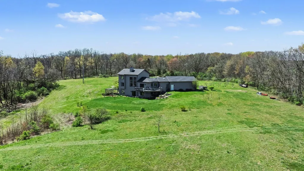 26401 27 1/2 Street Pine Grove Township MI 49055