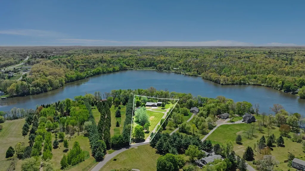3450 Snow Farm Lane Allegan Township MI 49010