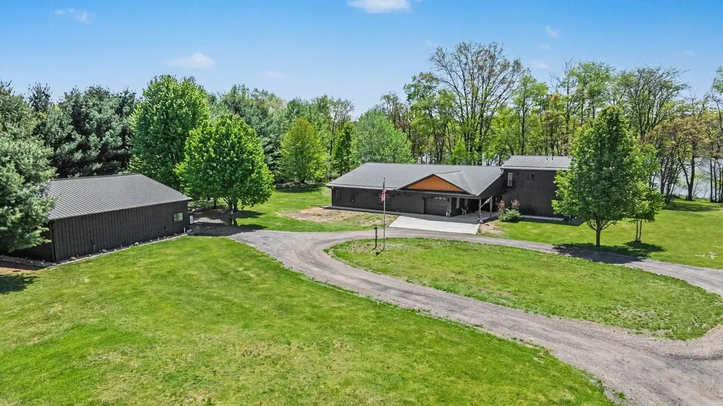 3450 Snow Farm Lane Allegan Township MI 49010