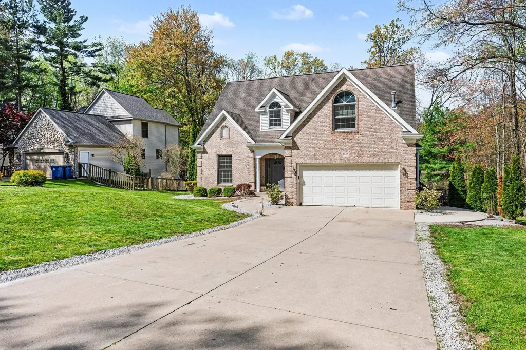 4696 Forest Creek Drive Oshtemo Charter Township MI 49009
