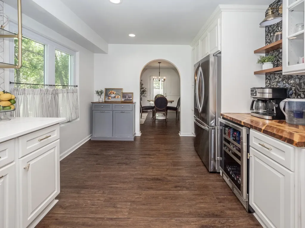3811 Old Colony Road Kalamazoo City MI 49008