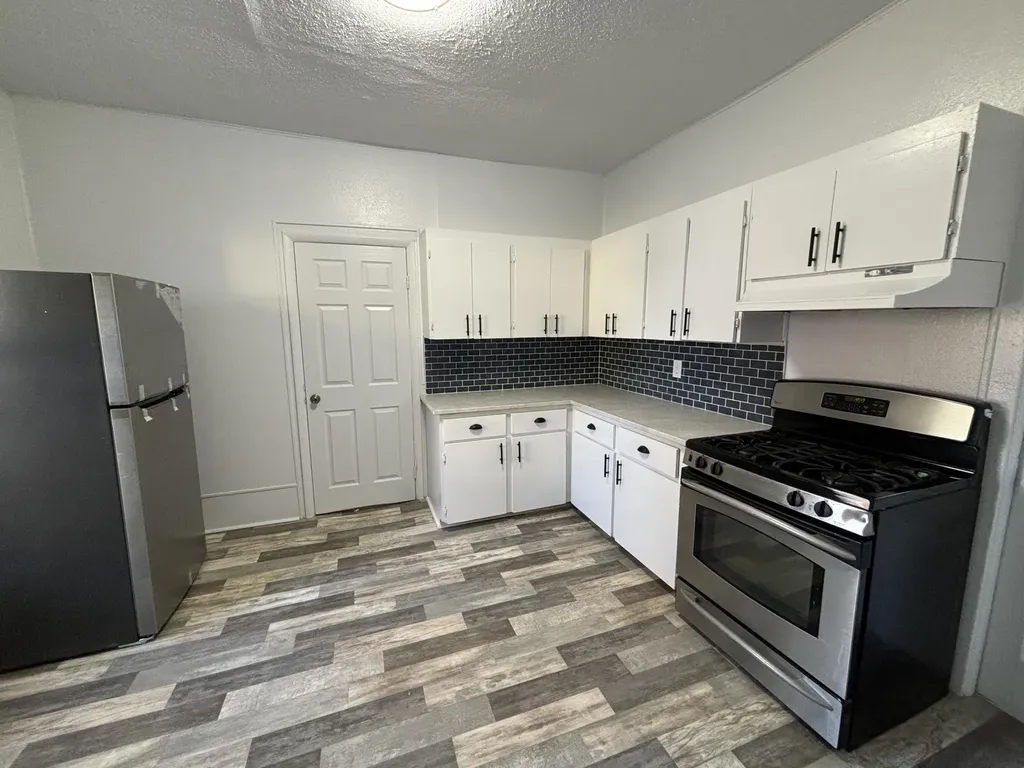 515 Locust Street Kalamazoo City MI 49007