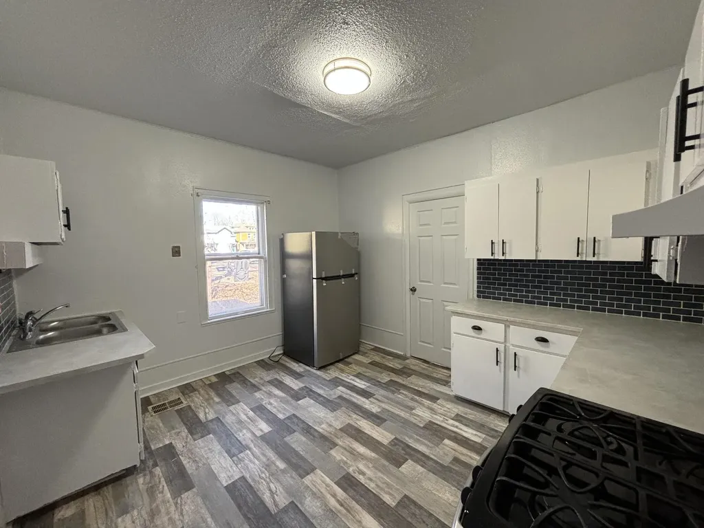 515 Locust Street Kalamazoo City MI 49007