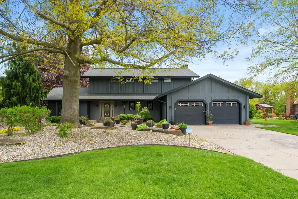 113 Whisperwood Lane Battle Creek City MI 49015