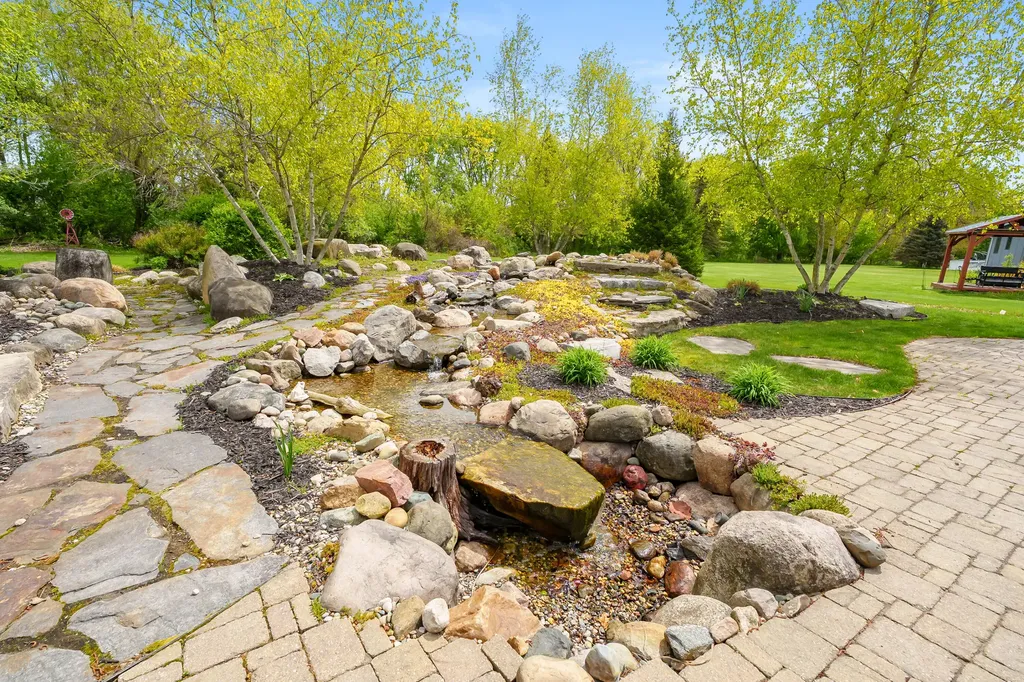 113 Whisperwood Lane Battle Creek City MI 49015