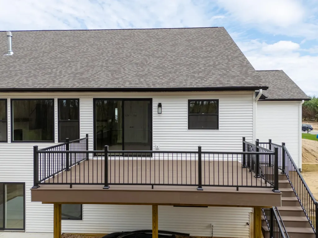 9959 Honey Creek Trail Portage City MI 49024