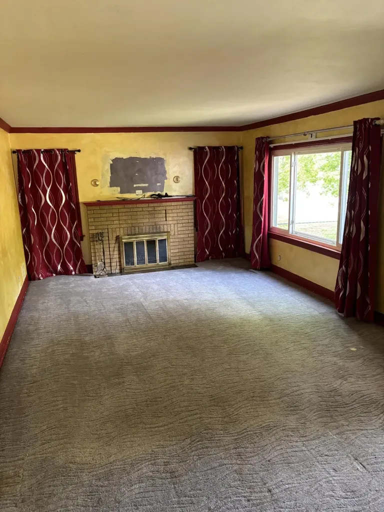 904 Homecrest Avenue Kalamazoo City MI 49001