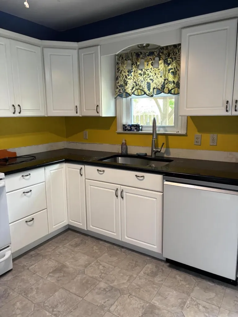 904 Homecrest Avenue Kalamazoo City MI 49001