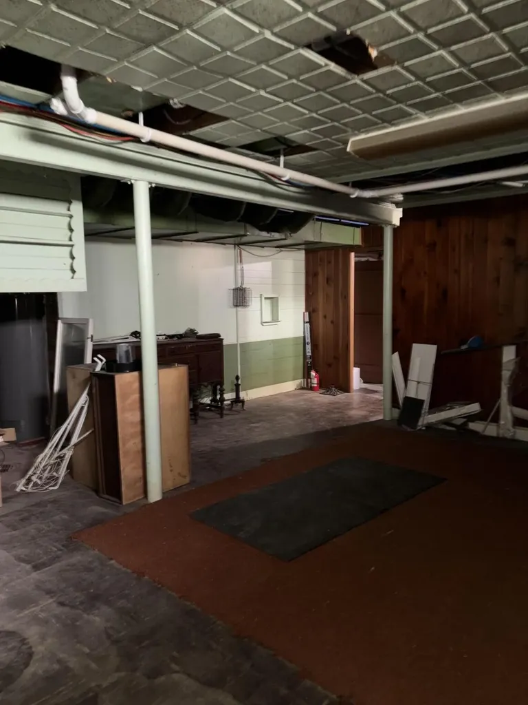 904 Homecrest Avenue Kalamazoo City MI 49001