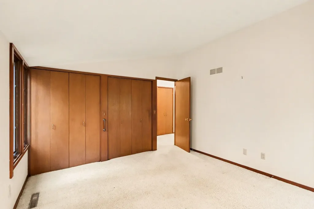 1000 Carolee Lane Kalamazoo City MI 49008