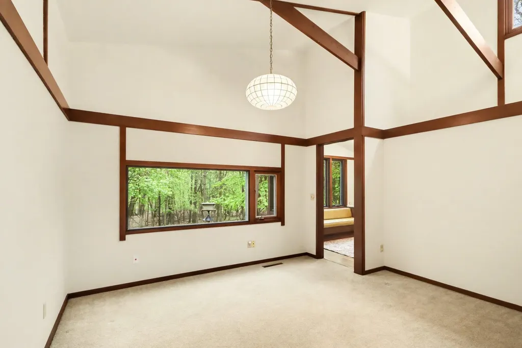 1000 Carolee Lane Kalamazoo City MI 49008