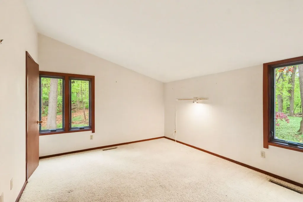 1000 Carolee Lane Kalamazoo City MI 49008