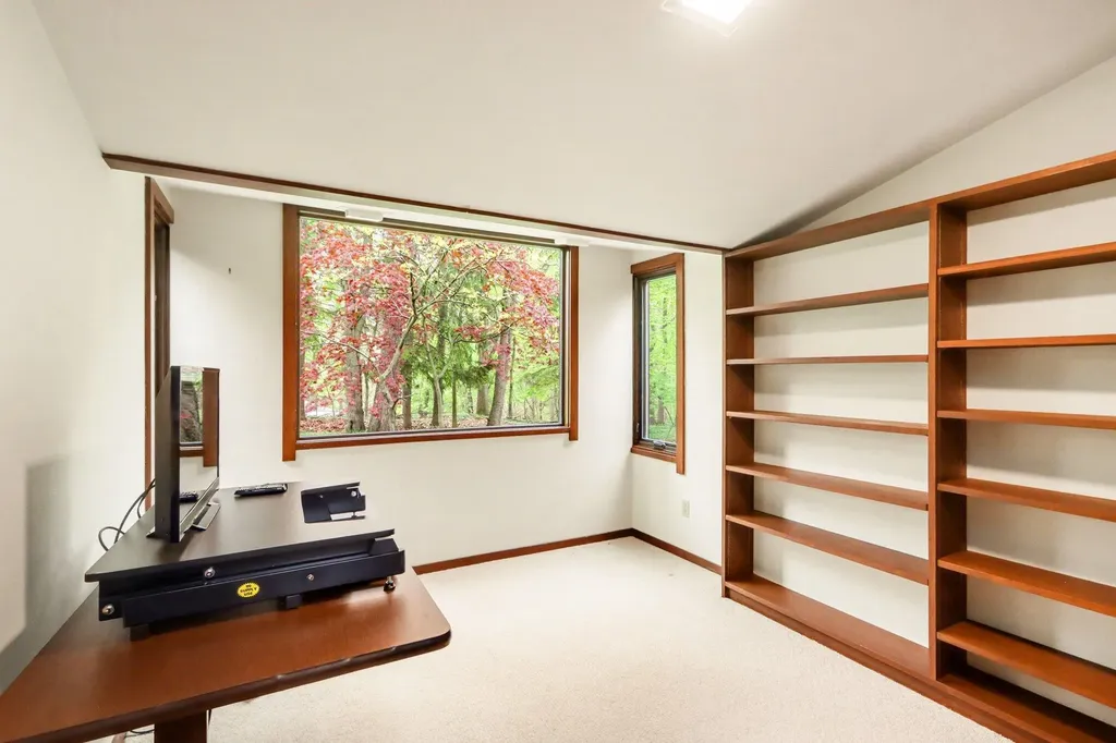 1000 Carolee Lane Kalamazoo City MI 49008