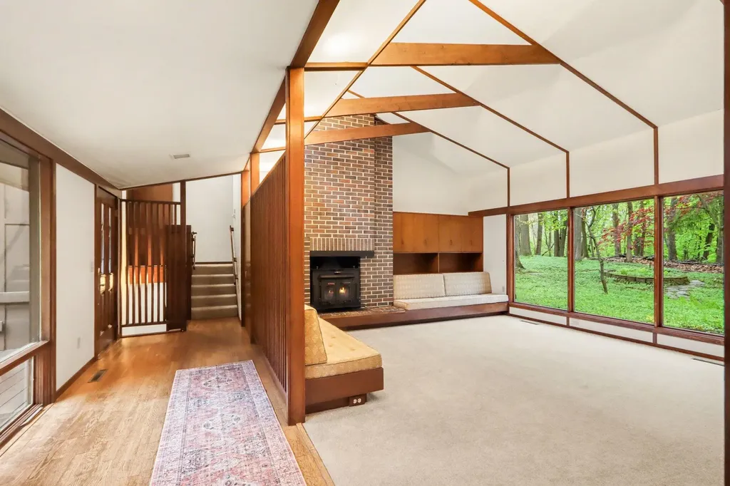 1000 Carolee Lane Kalamazoo City MI 49008