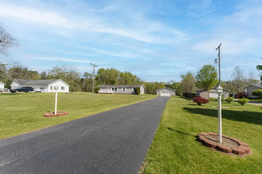 10175 E R Avenue E Pavilion Township MI 49088