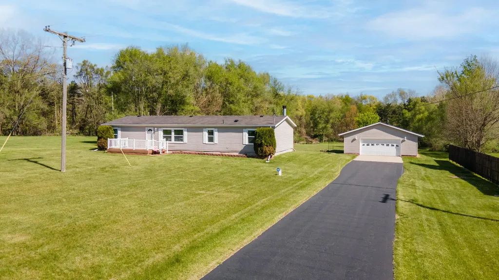 10175 E R Avenue E Pavilion Township MI 49088