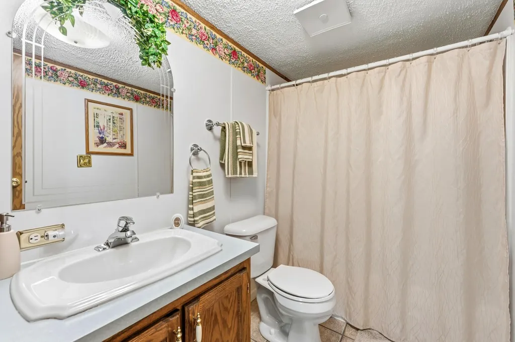 10175 E R Avenue E Pavilion Township MI 49088