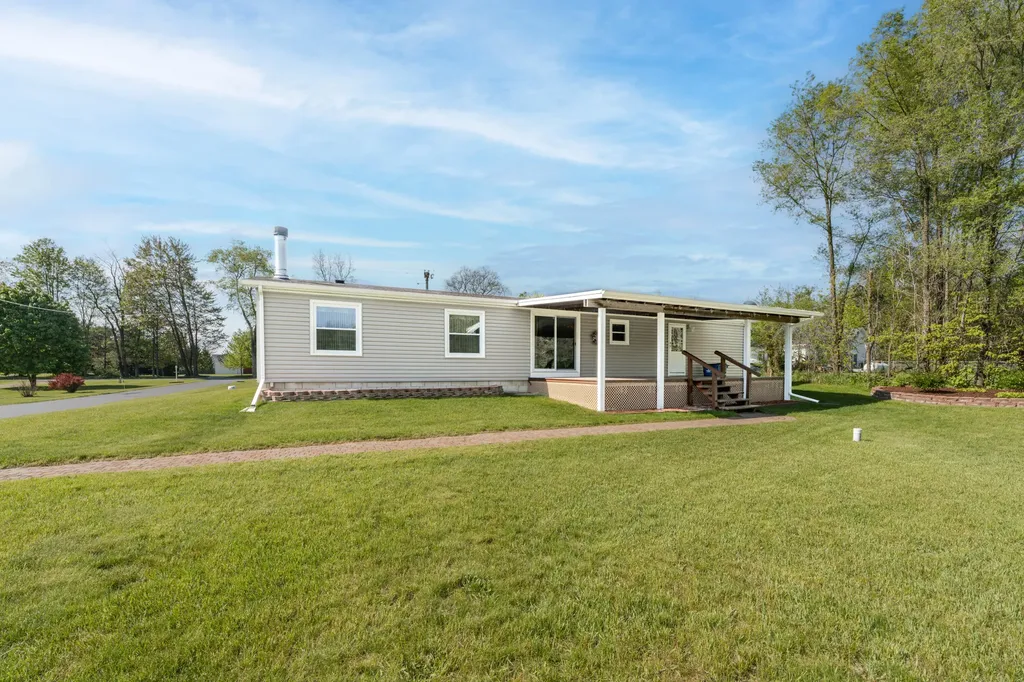 10175 E R Avenue E Pavilion Township MI 49088