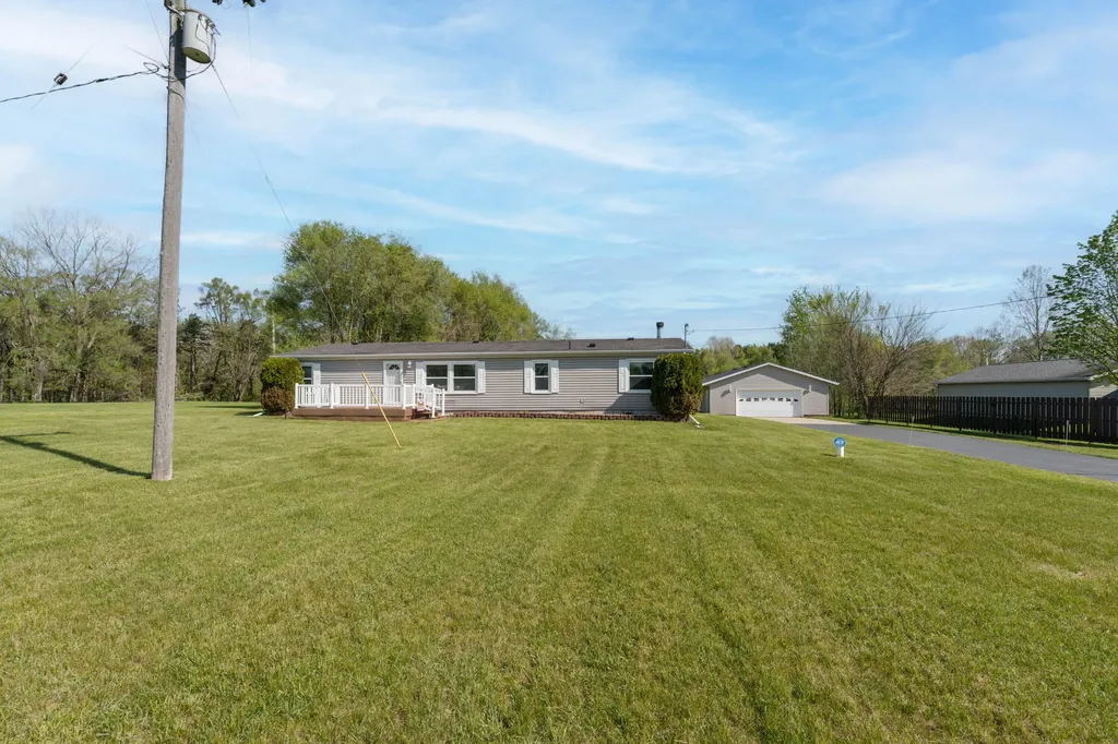 10175 E R Avenue E Pavilion Township MI 49088
