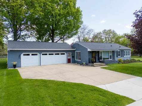 1904 Seminole Street Kalamazoo Charter Township MI 49006