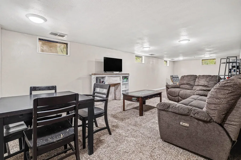 20 Wildrose Lane Battle Creek City MI 49015