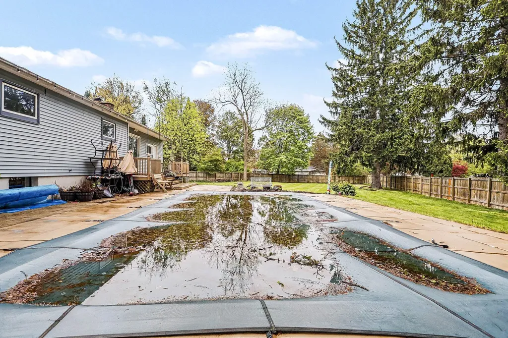 20 Wildrose Lane Battle Creek City MI 49015