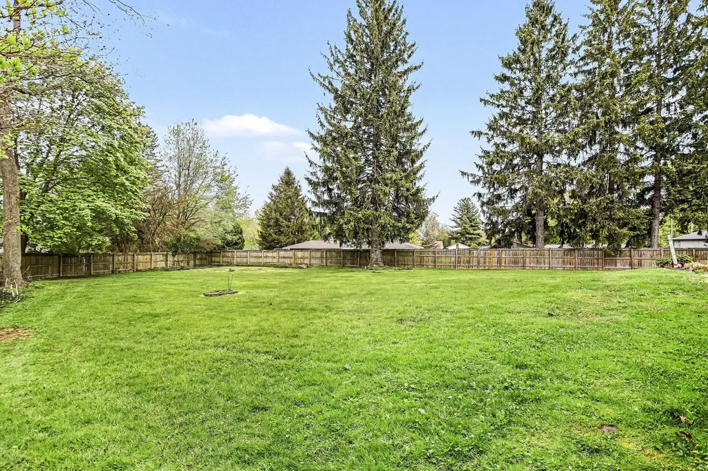 20 Wildrose Lane Battle Creek City MI 49015