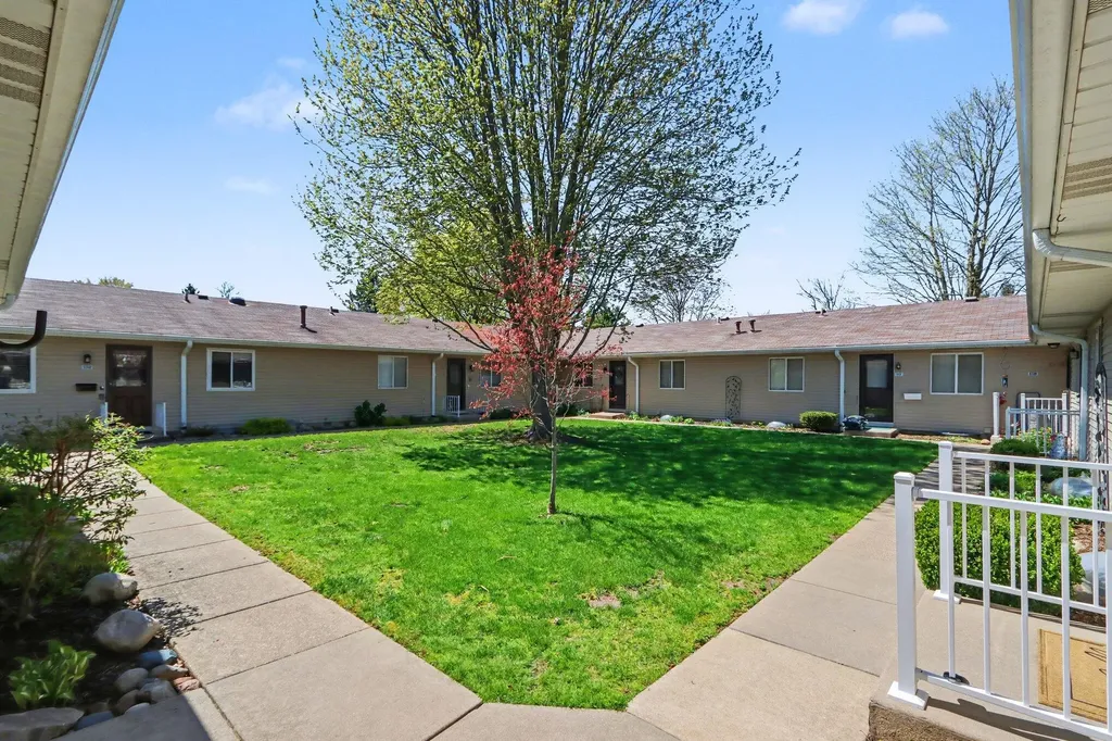 5126 Green Meadow Road Oshtemo Charter Township MI 49009