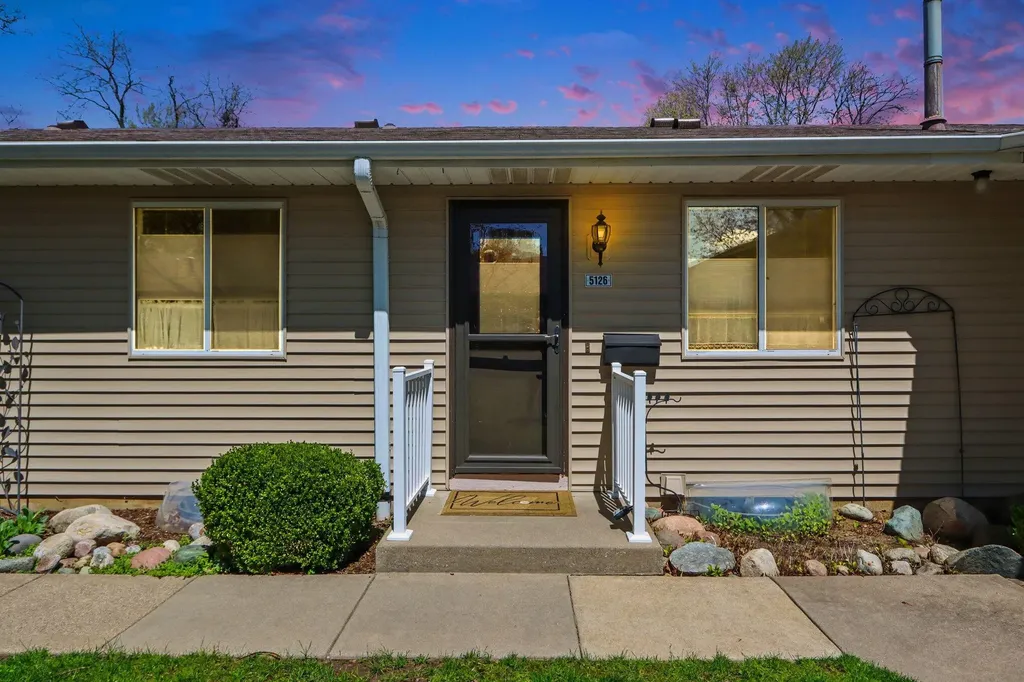 5126 Green Meadow Road Oshtemo Charter Township MI 49009