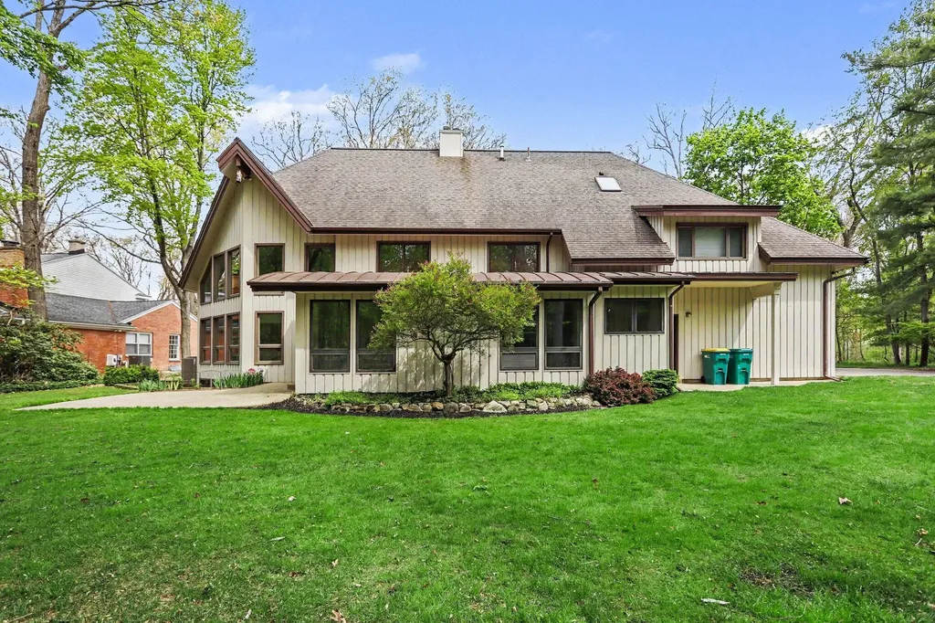 1415 Holiday Lane Portage City MI 49024