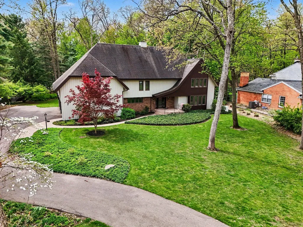 1415 Holiday Lane Portage City MI 49024