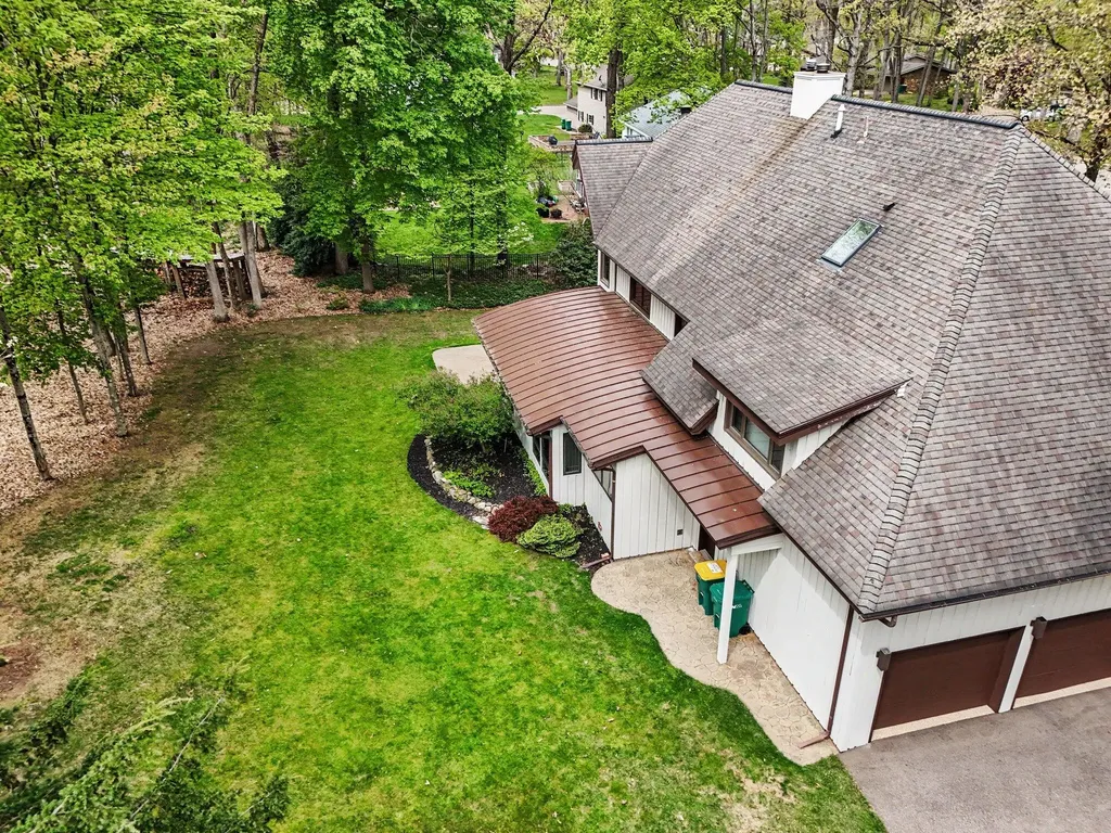 1415 Holiday Lane Portage City MI 49024