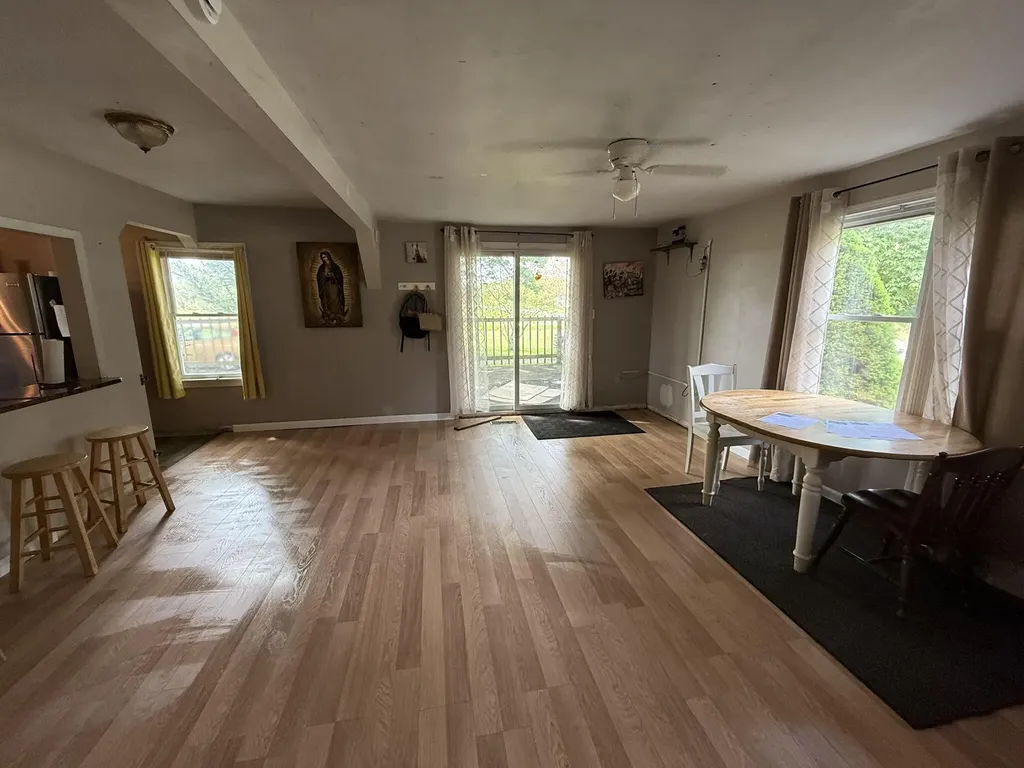 21339 County Road 687 Geneva Township MI 49013