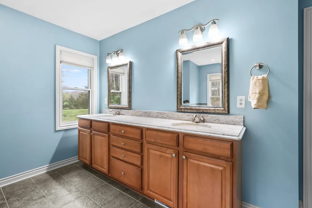 9048 Montezuma Avenue Texas Charter Township MI 49009