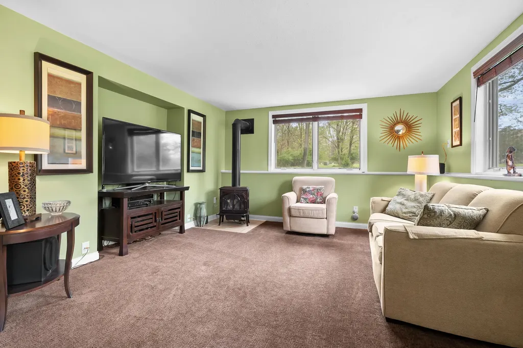 9048 Montezuma Avenue Texas Charter Township MI 49009