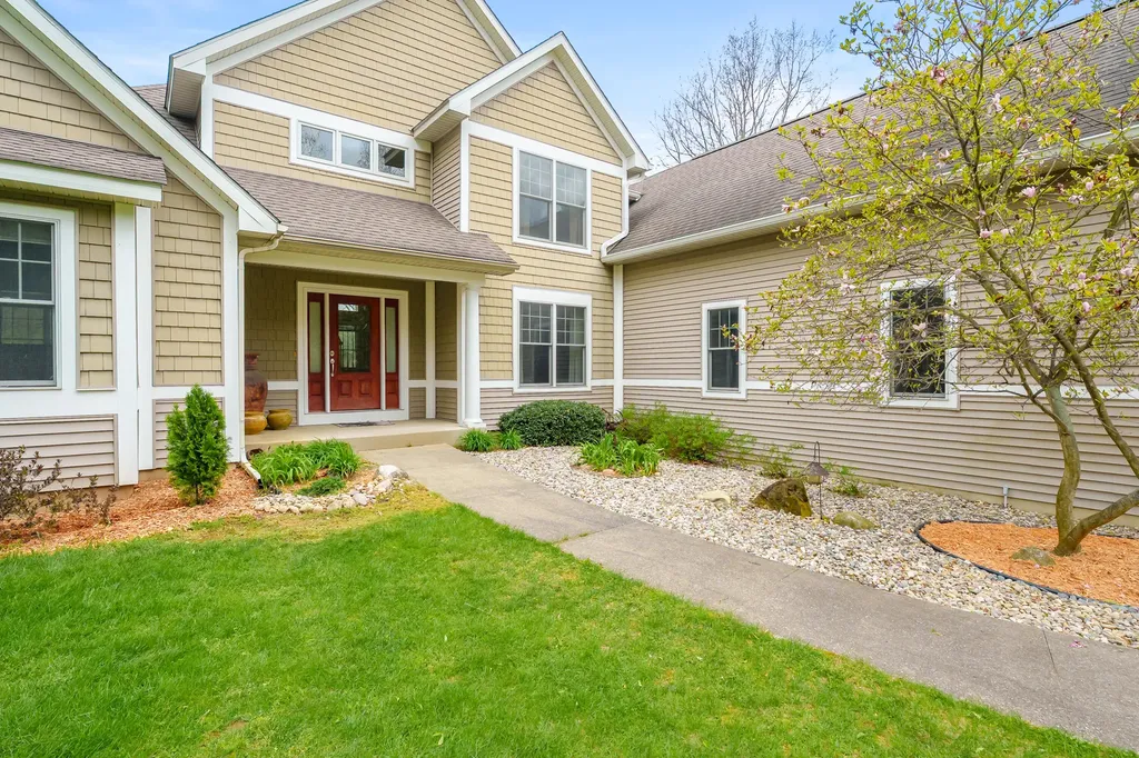 9048 Montezuma Avenue Texas Charter Township MI 49009