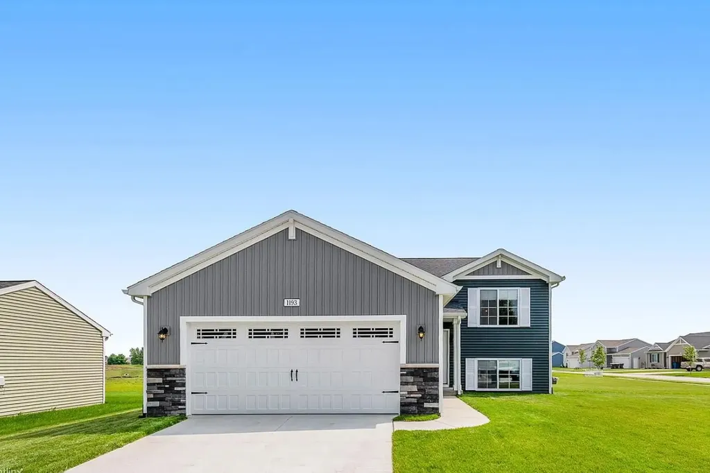 1193 Cooley Mill Lane Schoolcraft Village MI 49097