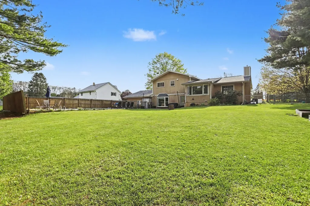 125 Shadowood Lane Emmett Charter Township MI 49014