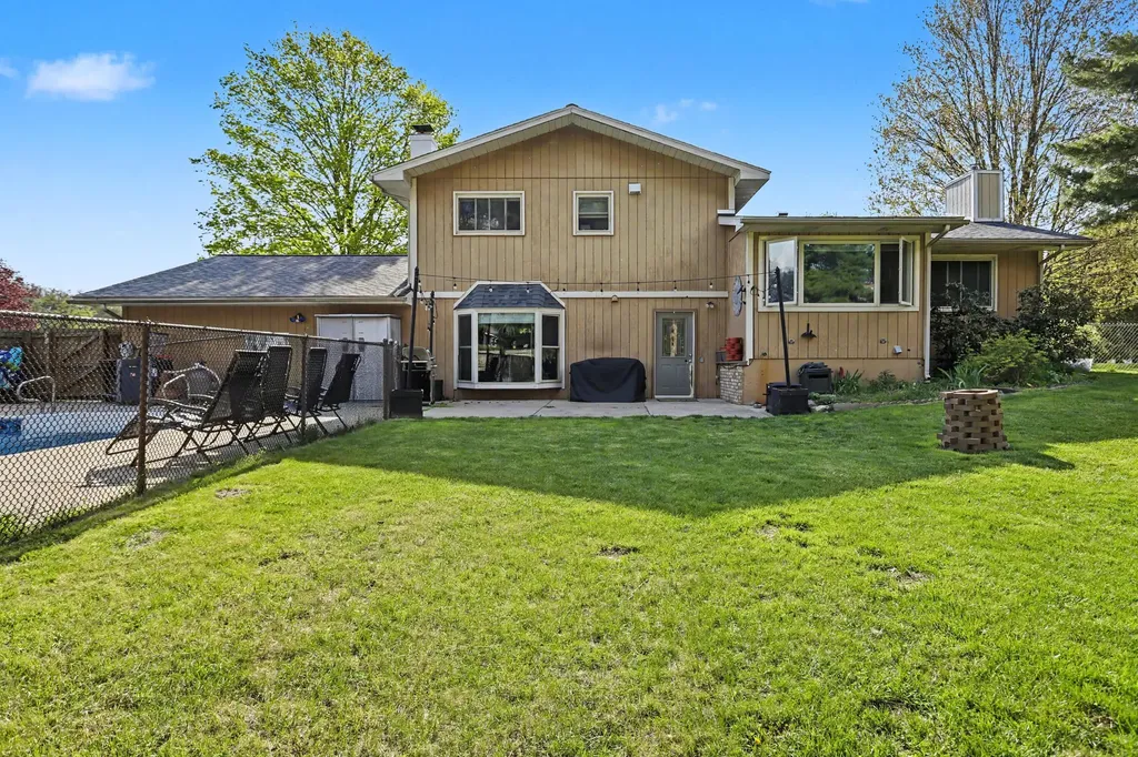 125 Shadowood Lane Emmett Charter Township MI 49014